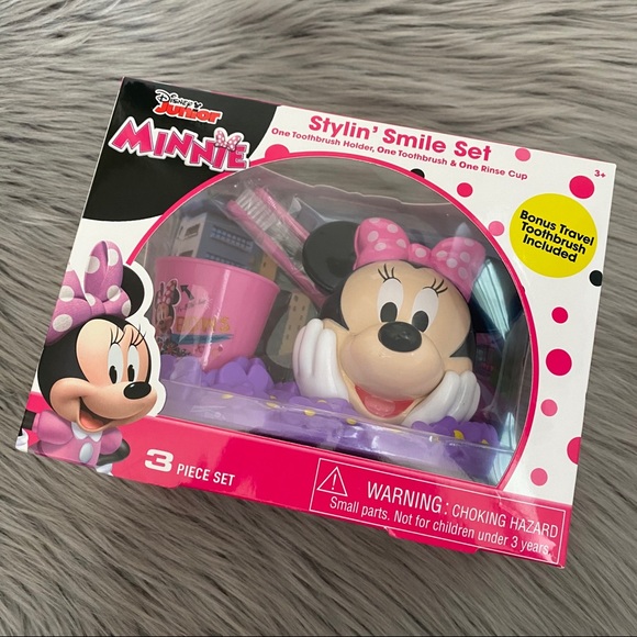 Other - Minnie Mouse stylin smile set